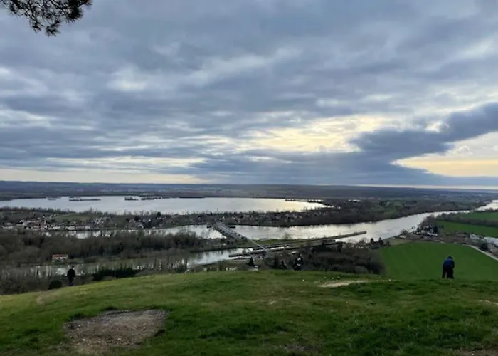 Holiday home La Maison De L'olivier Poses