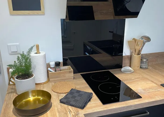 Holiday home La Maison De L'olivier Poses